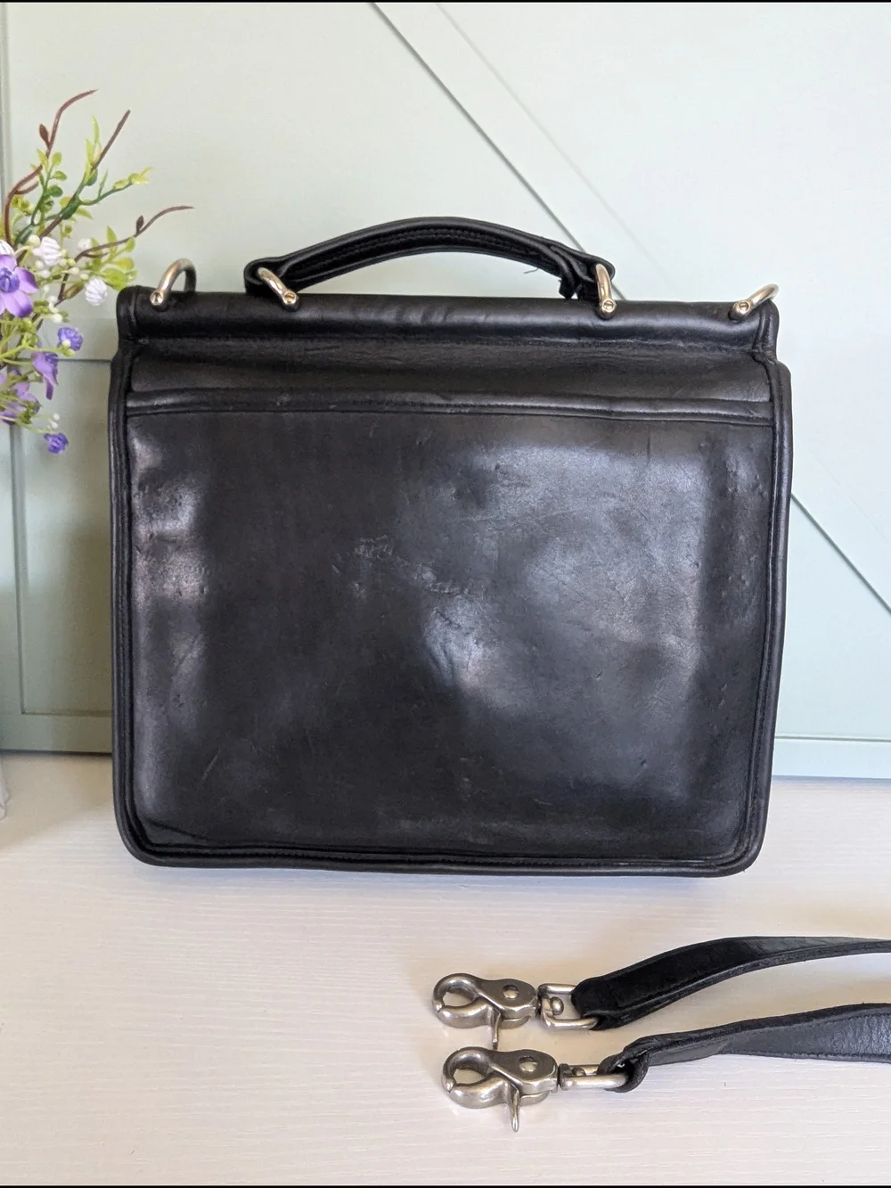 vintage Coach willis Bag (Style No. 9927). First introduced by Coach in 1993,